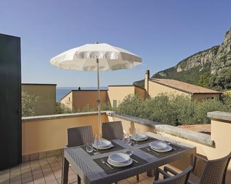 Appartamenti Pratone - Garda - Balkon