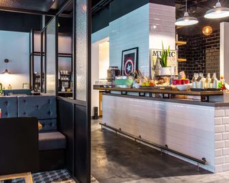 Park Inn by Radisson Poznan - Posen - Essbereich