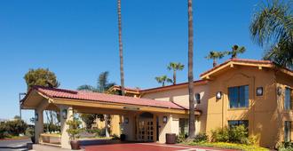 La Quinta Inn by Wyndham Costa Mesa / Newport Beach - Costa Mesa - Toà nhà