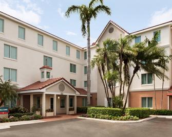 TownePlace Suites by Marriott Boca Raton - Boca Raton - Κτίριο