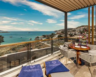 Kaya Palazzo Resort & Residences Le Chic Bodrum - Bodrum - Balcony