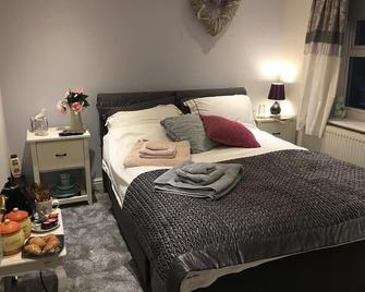 Redwing Rise - Royston - Bedroom