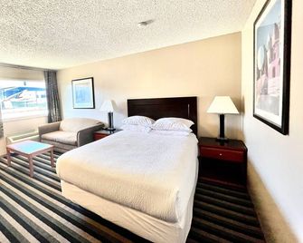 Royal Hotel - Lloydminster - Slaapkamer