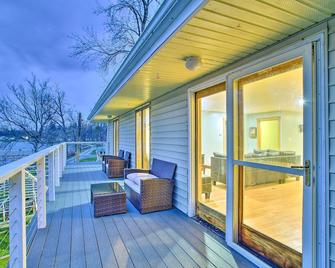 Honeoye Lake House with Community Amenities! - Honeoye - Balcón