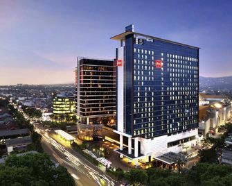 ibis Bandung Trans Studio - Bandung - Edificio
