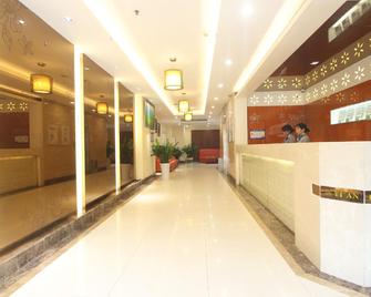 Yian Business Hotel - Guangzhou - Front desk