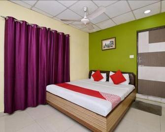 Shiva Shakti Yoga Resort - Varanasi - Camera da letto