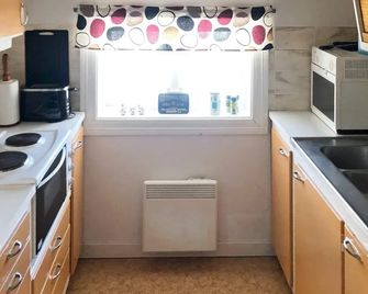 3 Person Holiday Home In Östersund-By Traum - Östersund - Keittiö
