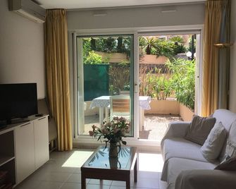 Menton, Pearl of Riviera. - Menton - Wohnzimmer