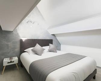 Voyage-Apartment-Luxury-Private Bathroom-City View - Roissy-en-France - Bedroom