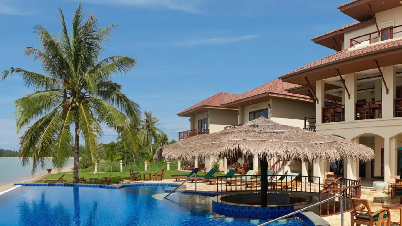Sara Beachfront Boutique Resort