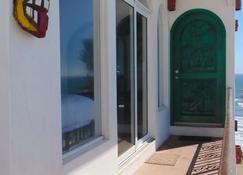 Casa Mar Verde - Jacuzzi and Pool - Ocean Front Penthouse - Puerto Nuevo - Vista exterior