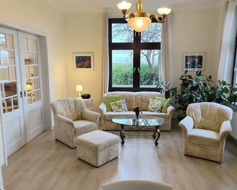 Haus Herde Whg 01 - Gohren - Huiskamer