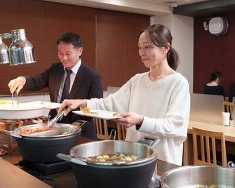 Workers Hotel Kumamoto Ozu - Aso - Açık büfe