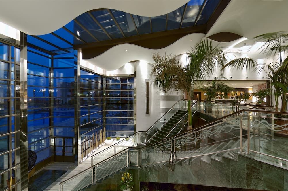 Elba Carlota Beach & Golf Resort