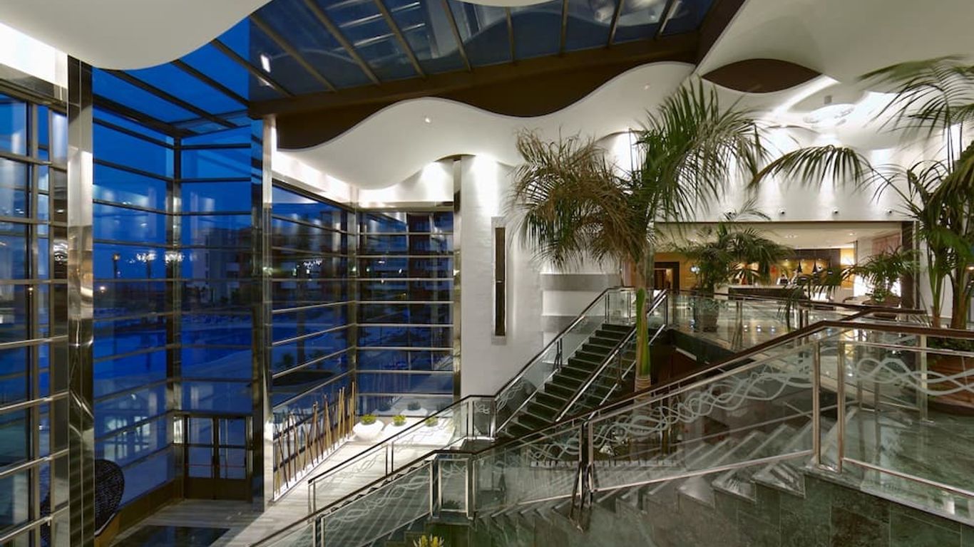 Elba Carlota Beach & Golf Resort