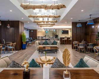 Novotel Makkah Thakher City - Mecca - Restaurant