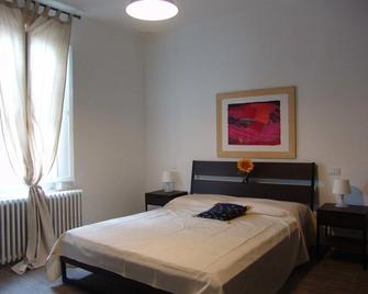 Le Ciel D'Orphee - Pisa - Bedroom