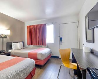 موتل 6 جالوب، نيو مكسيكو - غالوب - غرفة نوم