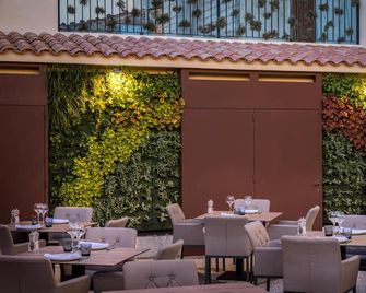Can Ribera by Zafiro - Muro - Restaurace