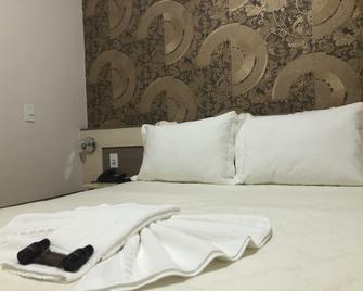 Elite Palace Hotel - Prudentópolis - Camera da letto