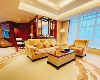 Huasheng Jiangquancheng Hotel - Linyi - Sala de estar
