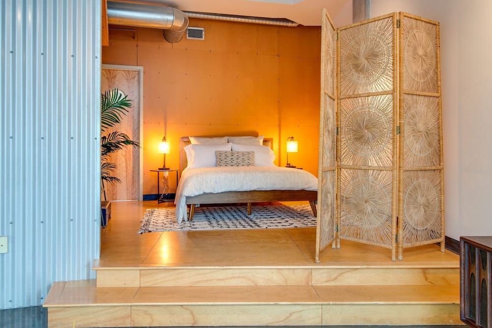 Two Bedroom Loft In Trendy Gulch! - נאשוויל - חדר שינה