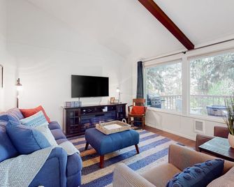 Calamity Cabin - Gig Harbor - Soggiorno