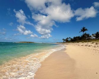 Eleuthera's Beauty at Your Doorstep - Upper Bogue - Beach