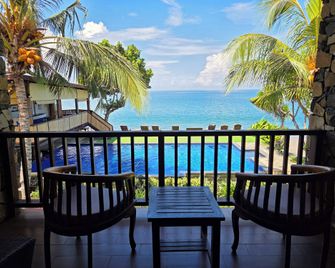 Sunsethouse Lombok - מטראם - מרפסת