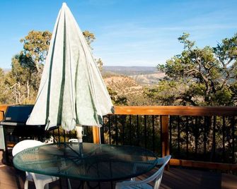 The Yurt At Screwball Ranch - Cedaredge - Balcón