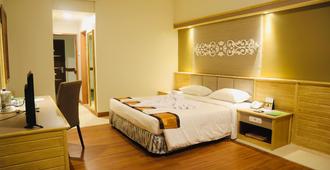 Mutiara Merdeka Hotel - Pekanbaru - Bedroom