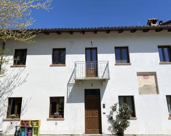 Cascina il Germoglio - San Marzano Oliveto - Edificio