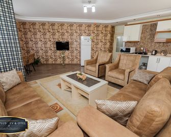 aria plus ev otel - Mersin (Icel) - Living room