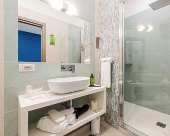 Toledo 16 Luxury Suites - Napoli