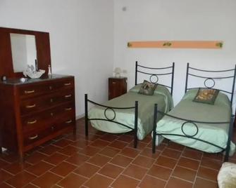 Agriturismo Podere La Selva - Serre di Rapolano - Спальня