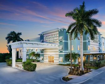 Fairfield by Marriott Inn & Suites Marathon Florida Keys - Marathon - Byggnad
