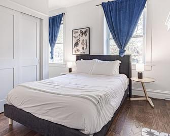 Ann Avenue Charming 3 Bedroom Retreat Near Downtown St Louis - St. Louis - Schlafzimmer