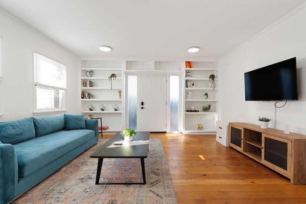 Aliza Hotel - Los Angeles - Living room