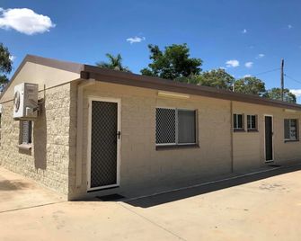 Charters Towers Tourist Park - Charters Towers - Building