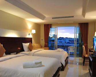 August Suites - Trung tâm Pattaya - Phòng ngủ