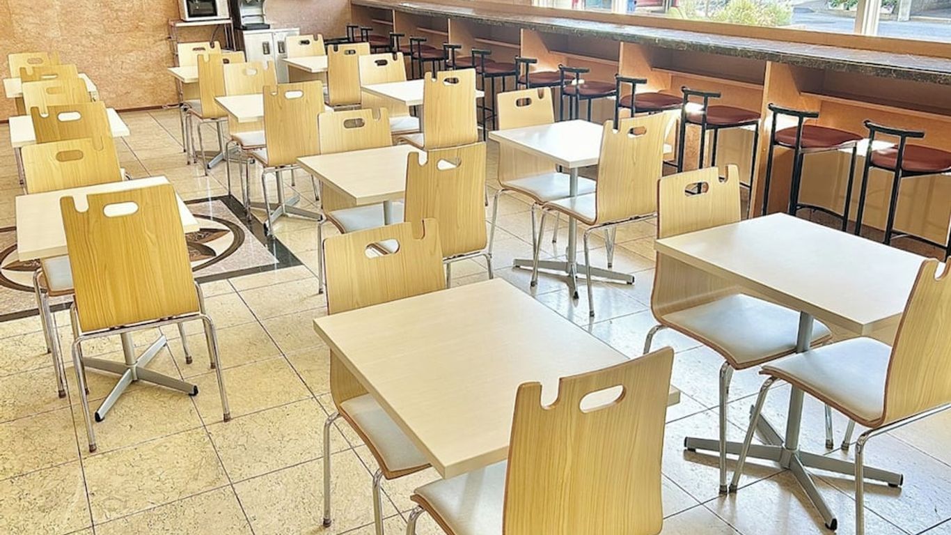 طويوكو إن توكوياما ستيشن شينكانسن