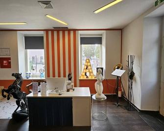 Hotel Amfiteatar - Pula - Rezeption