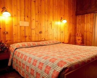 Hotel Ristoro Vagneur - Avise - Habitación