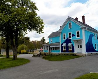 Coast Village Inn & Cottages - Wells - Edificio