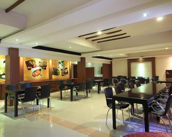 Hotel Weshtern Park - מדוראי - מסעדה