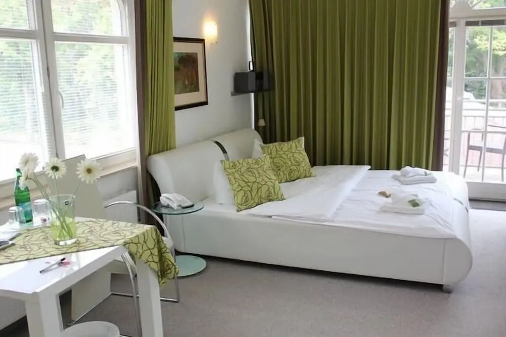 Strandresidenz Villa Verdi - Kuehlungsborn - חדר שינה