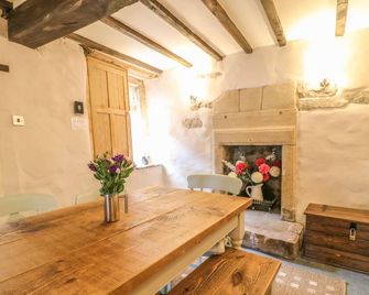 Holly Cottage - Matlock - Dining room