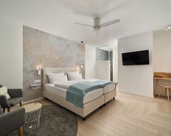 Hotel Siebzehn80 - Carolinensiel - Schlafzimmer