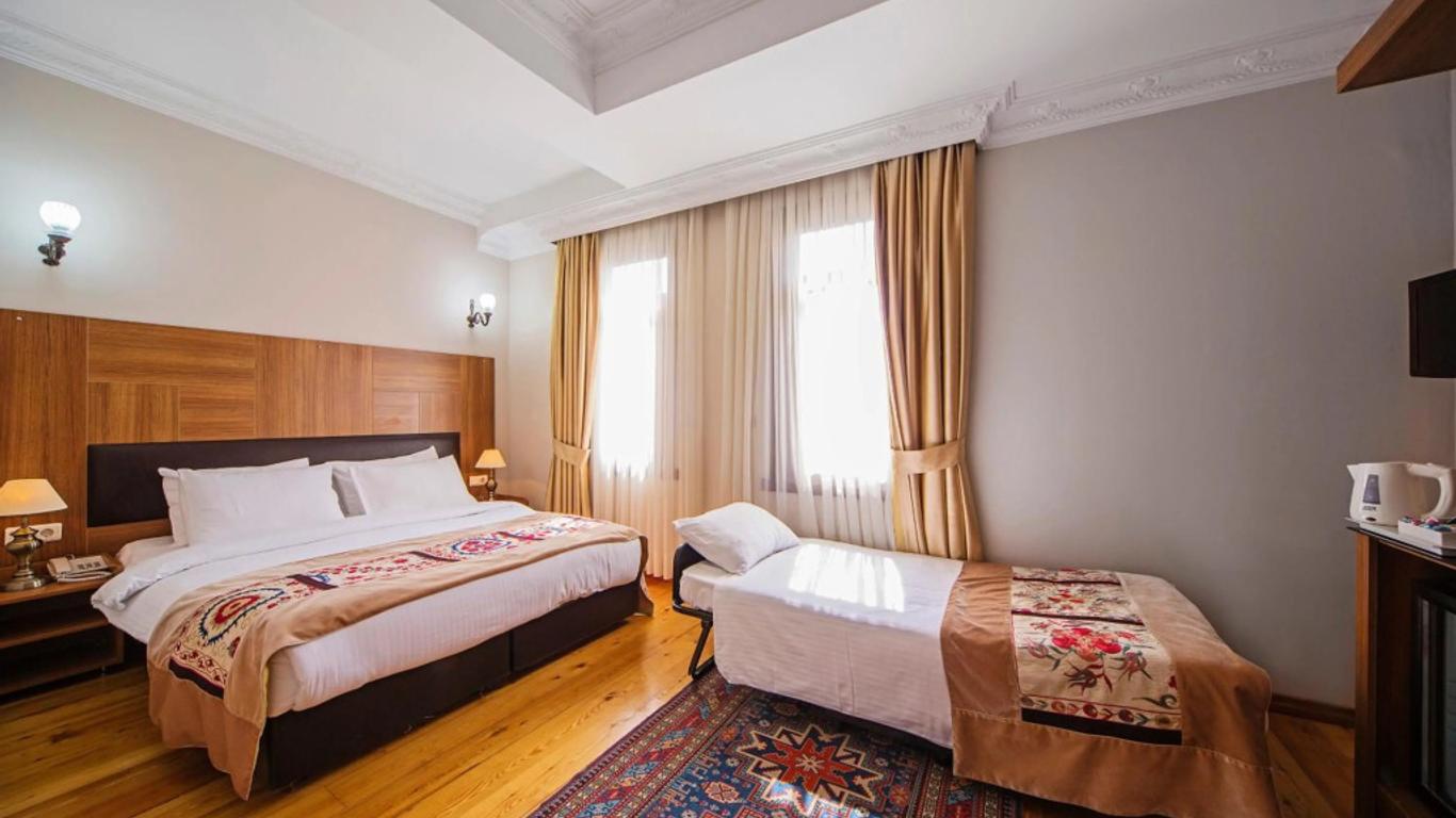 Hippodrome Hotel